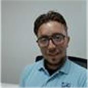 Formador de tecnología apto para edades de 10 años en adelante 