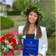 Laureata magistrale in lingue con molta esperienza in spagnolo, inglese e tedesco, offre ripetizioni e corsi di lingue online