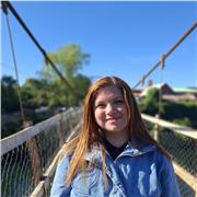 Profesora de apoyo escolar para estudiantes de pre-básica, básica, media y adulta de inglés