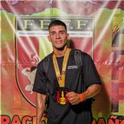 Entrenador fitness, apto para todas las edades y niveles