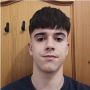 Me defino como alguien proactivo  el cual no tiene  problema en enseñar bien las cosas, creo que veo las matemáticas de una manera