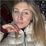 Sono Alice ho 21 anni e sono diplomata all’istituto aeronautico. Offro aiuto compiti per elementari e medie a Bergamo e online