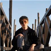 Alumno de bachillerato con calificaciones altas en Madrid con capacidad para dar clases particulares a alumnos de toda la educación primaria y secundaria hasta segundo de ESO.