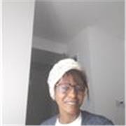 Professeure qui donne des cours d'expression orale en anglais