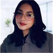 Profesora de español para extranjeros con experiencia enseñando a niños. Ofrezco clases online adaptadas con un enfoque práctico.