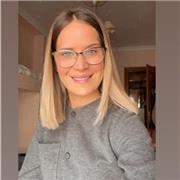 Graduada en educación infantil imparte clase tanto en infantil como en primaria