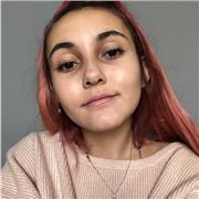 Diplomata al Liceo Artistico in architettura, offro lezioni online e in presenza di disegno tecnico e/o tecnologia