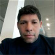 Clases a estudiantes del nivel secundario y de instituto de formación docente