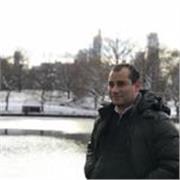 Hello! I'm Benny, your linguistic and musical guide in Northern Ireland. Discover a new world of learning! Hasta Pronto!