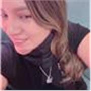 Soy profesora d singles 
Tengo mucha paciencia y me gusta trabajar con niños .