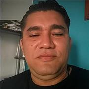 Profesor en ciencias políticas ofrece las mejores clases, tanto a pequeños como a adultos