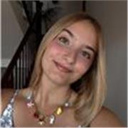 Soy una profesora de inglés que acaba de graduarse del máster de profesorado. 