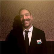 Linguista, attore, insegnante pronto per lezioni di inglese e non solo! 