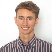 Experienced primary school teacher with 13 years of experience