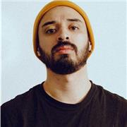 Profesor de diseño y fotografía para personas que están iniciando en esta ámbito