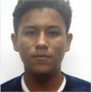 Joven estudiante, capacitado para brindar enseñanzas y conocimientos a niños