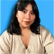 Hola, tengo 29 años- Abogada de profesión, Peruana. Puedo enseñarte español desde nivel conversacional hasta nivel empresarial, de manera sencilla🇺🇸