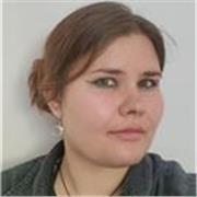 Native English speaker offering private tutoring sessions in the English language.