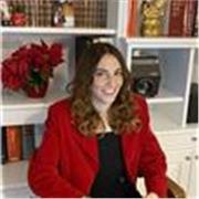 Cerchi un tutor per le ripetizioni/aiuto compiti di inglese o diritto? Eccomi qui, pronta per soddisfare le tue esigenze!