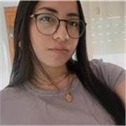 Joven que le gusta el trato con los niños y le hace feliz estar con ellos. He trabajado en campamentos de verano durante 3 veranos