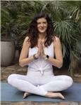 Professeure de yoga diplômée Strala, Vinyasa, Yin, cours à domicile, en ligne, au bureau, en entreprise, tout âge et tout niveau