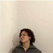 Nauczyciel szkolny, specjalizuję się w nauczaniu polskiego jako obcego, również oferuję nauczanie literatury na poziomie licealnym