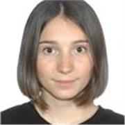 Laureata in scienze politiche e relazioni internazionali