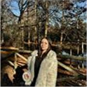 profesora titulada en llengua catalana amb més de 4 anys d’experiència.