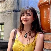 Me llamo Sofía y soy licenciada en teatro gestual en Madrid. Ofrezco clases mos hablar de la finalidad y de la modalidad (presencial u online). Tengo experiencia previa con niños y adultos