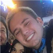 Individuelle Englisch-Nachhilfe mit einem sportlichen Musikliebhaber.