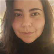 Ingeniero, que dicta clases a niños y jóvenes a modo de reforzamiento o preparación para ingreso a la Universidas