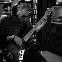 Lezioni di basso elettrico (jazz, funk, pop, neo-soul, rnb)