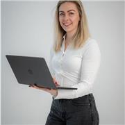 Helping you navigate pressure, overwhelm and self doubt.