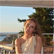 I would describe myself as friendly, patient, and organised, with a strong understanding of language learning.