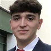 Estudiante de cuarto año del doble grado de física y matemáticas imparte clases particulares de matemáticas y otras materias de 2º bachiller e inferior