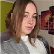 Soy una ilustradora tanto en tradicional como en digital, y puedo dar clases a un alumnado mas pequeño