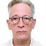 In meinen Klassen verwende ich sowohl Lehrmaterialien wie 'Menschen', als auch meine eigenen PPTs