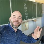 Erfahrender Englischlehrer an einer Schule (15 Jahre)