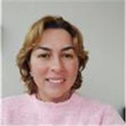 Sou professora Alfabetizadora com formação e experiência em cuidados com crianças