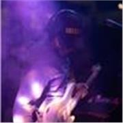 Chitarrista, produttore e cantatutore offre lezioni di Chitarra, Armonia e Teoria