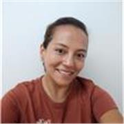 Maestra de apoyo escolar especializado para niños de primaria