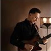 Guitarrista profesional y profesor — guitarra clásica y eléctrica para todos los niveles