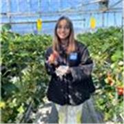 I am a fluent English speaker with experience teaching diverse learners. I help my students improve speaking, listening, and overa