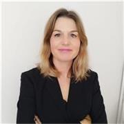 Me gustaría enseñar inglés a niños de infantil y primaria. Soy madre de 2 adolescentes nacidos en Canadá y mi nivel es avanzado. 