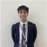 Offro ripetizioni online a ragazzi fino alla 5^superiore di matematica e italiano principalmente. studio matematica all’università