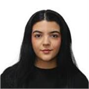 Estudiante de psicología con un nivel C1 dispuesta a enseñar inglés a alumnos de la manera más dinámica posible.