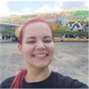 Forneço aulas de inglês para todas as idades, mas tenho experiência com idade escolar e matérias da BNCC