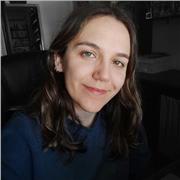 Profesora titulada en Historia del Arte y con Máster en Formación del Profesorado con especialidad en Geografía e Historia