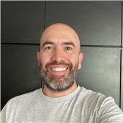 Profesor de Inglés Británico conversacional para alumnos con conocimientos intermedio y avanzado