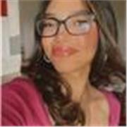 Student and lover of English literature, offering one-on-one online lessons to young adults and teenagers. 